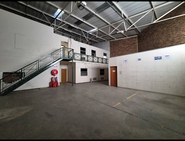 642M² WAREHOUSE TO LET IN RANDJESPARK